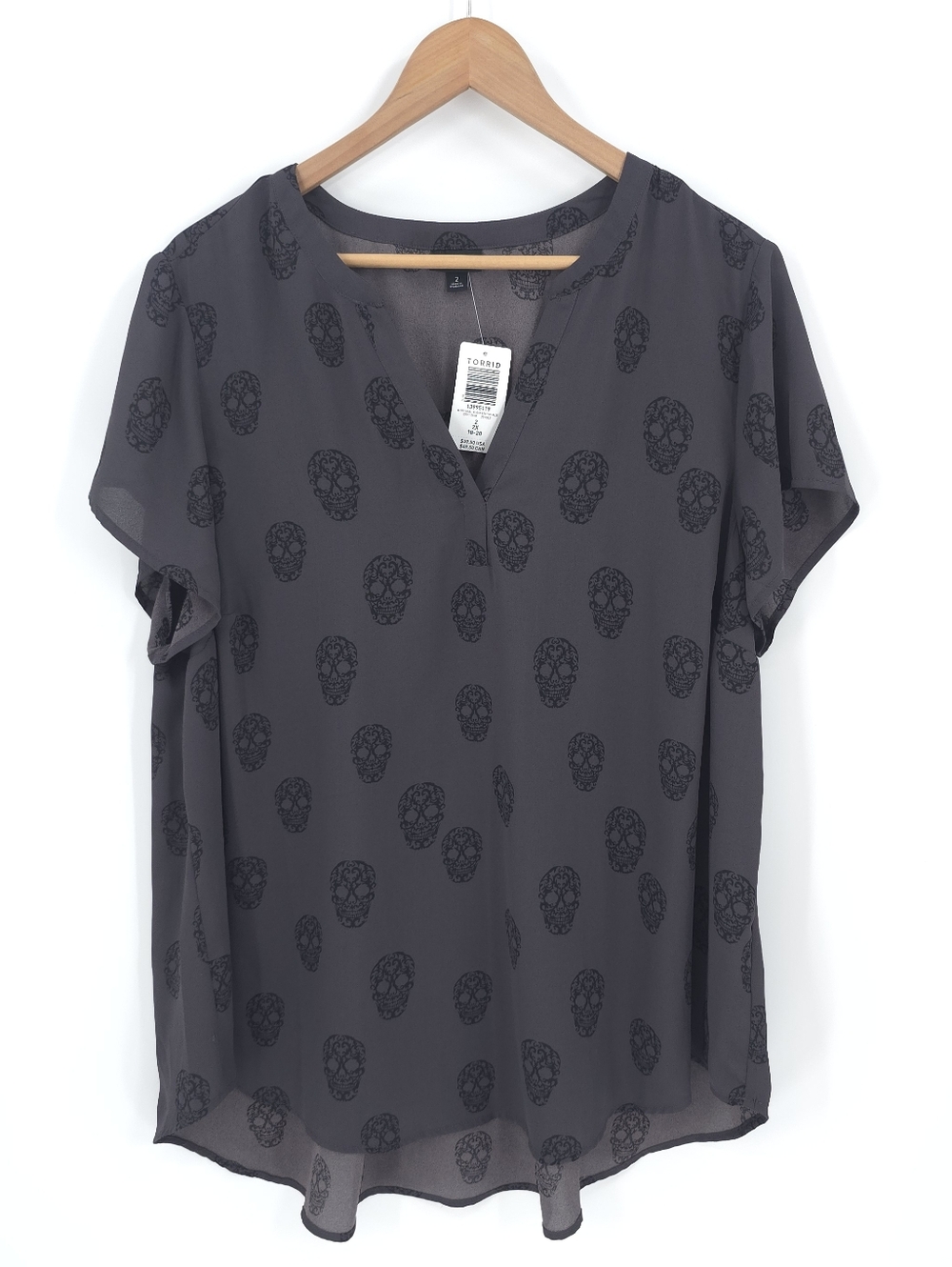 Torrid Skull Print Chiffon Top Black Flowy Hi-low Hem Goth Punk Grunge 2X (FLAW) - Picture 2 of 12